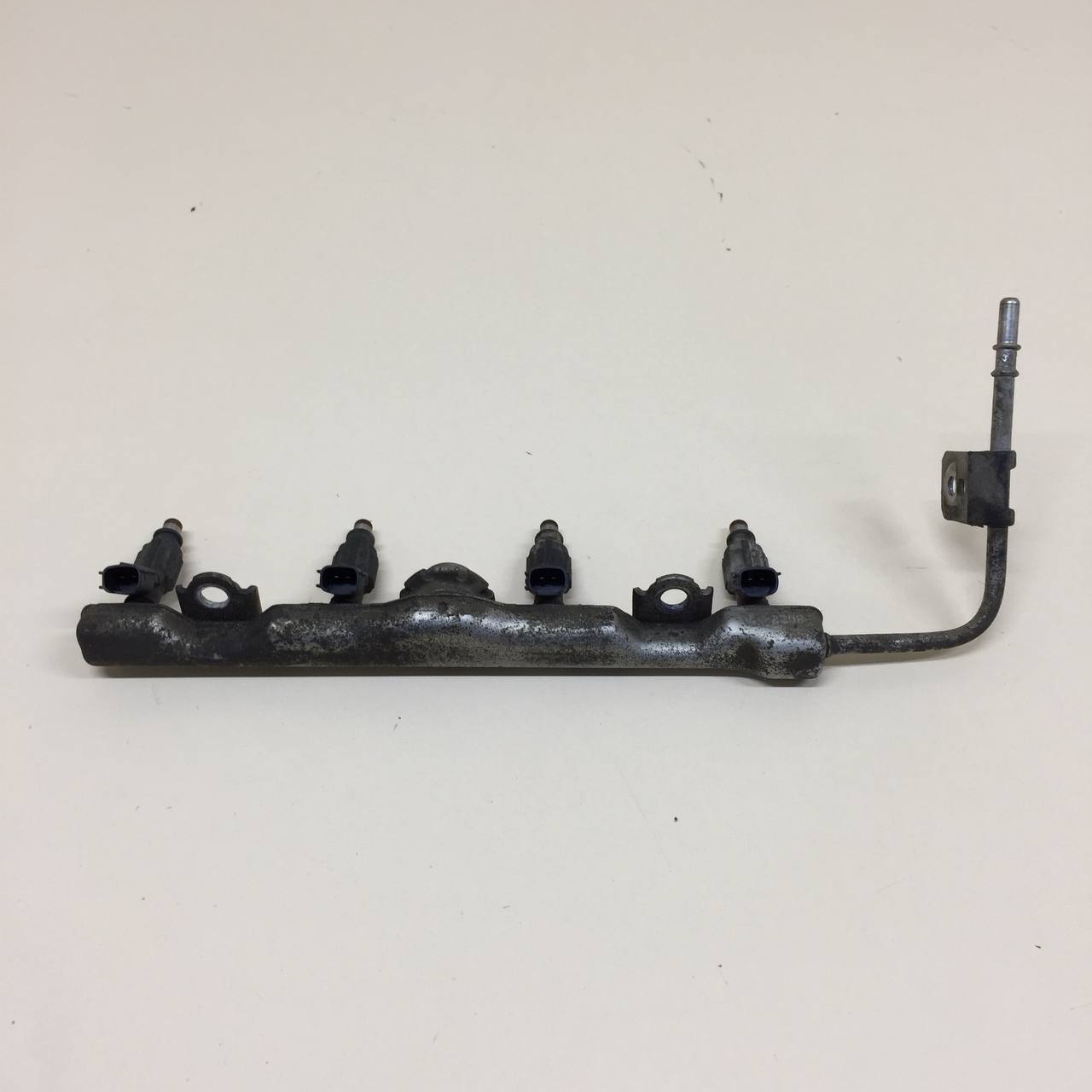 Рейка топливная (рампа) Toyota Auris (E150) 2006-2012