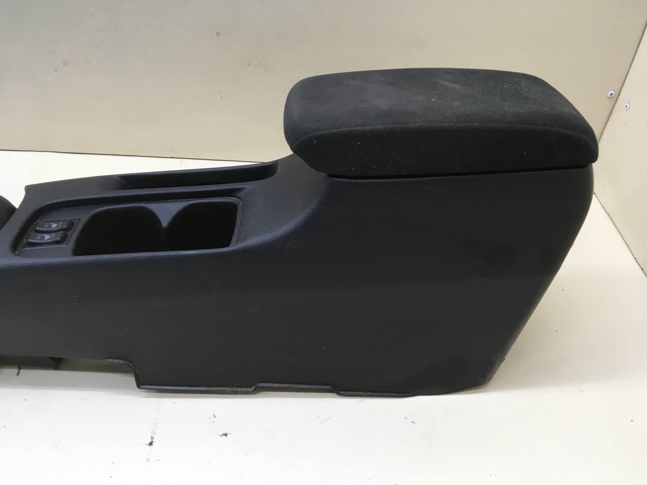 Консоль центральная Mitsubishi Lancer 9  (CS/Classic) 2000-2011