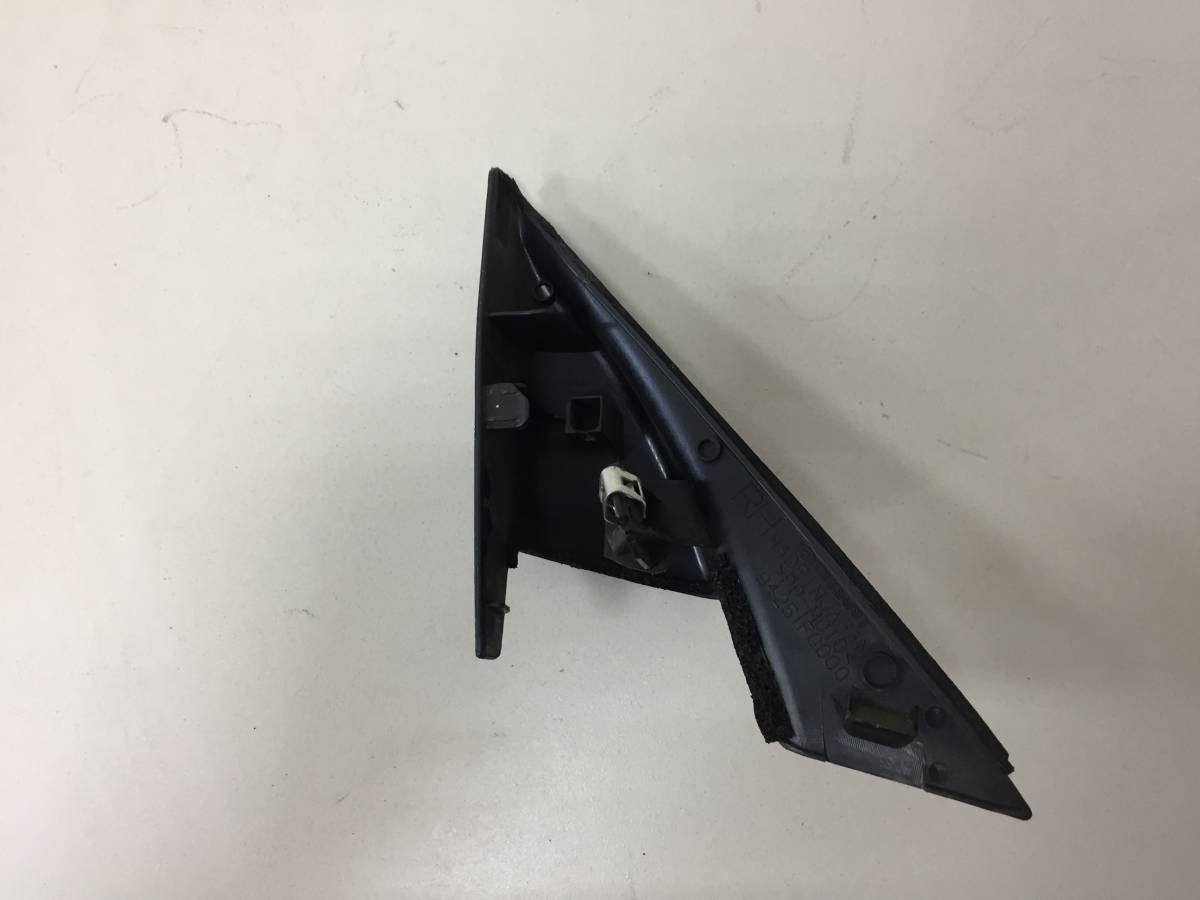 Крышка зеркала внутренняя правая Subaru Impreza (G12) 2007-2012
