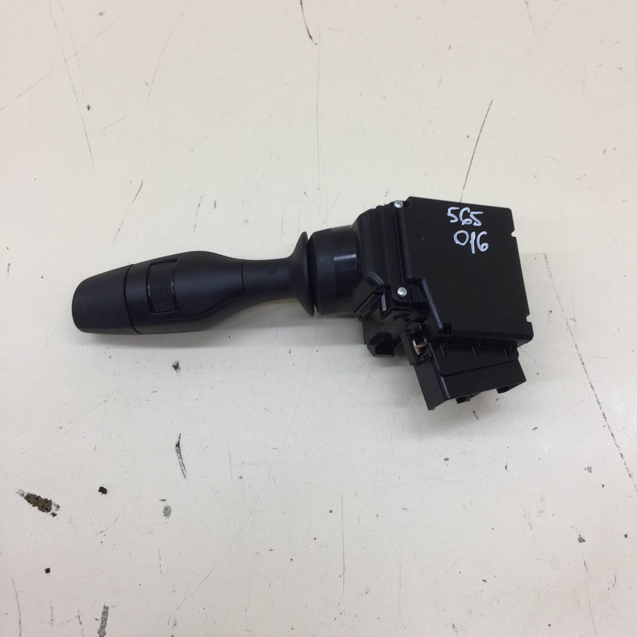 Переключатель стеклоочистителей Lexus NX 200 (Z10) 2014-2021