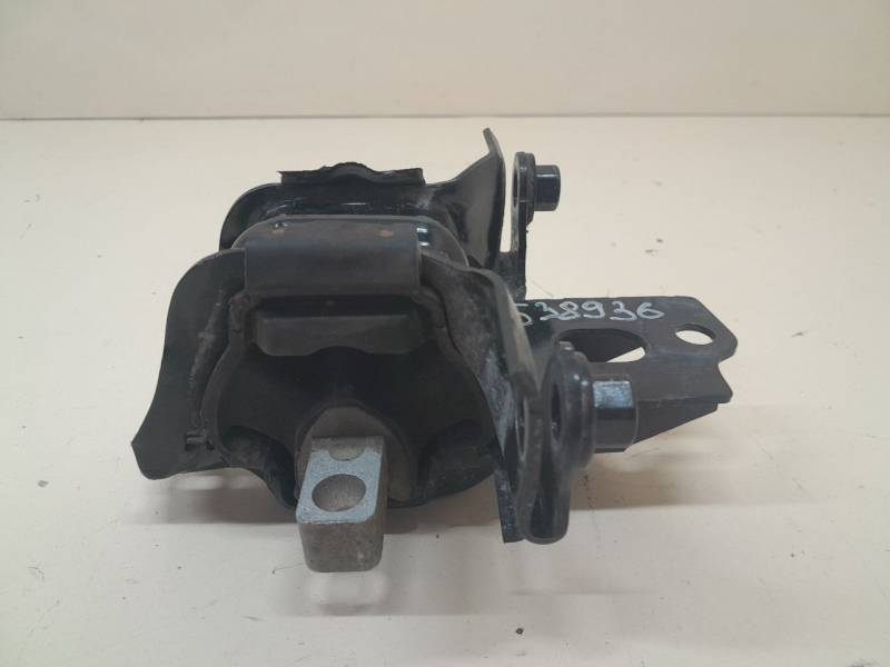 Опора КПП левая Volkswagen Polo (MK5) 2011-2020 Опора КПП левая Volkswagen Polo (MK5) 2011-2020