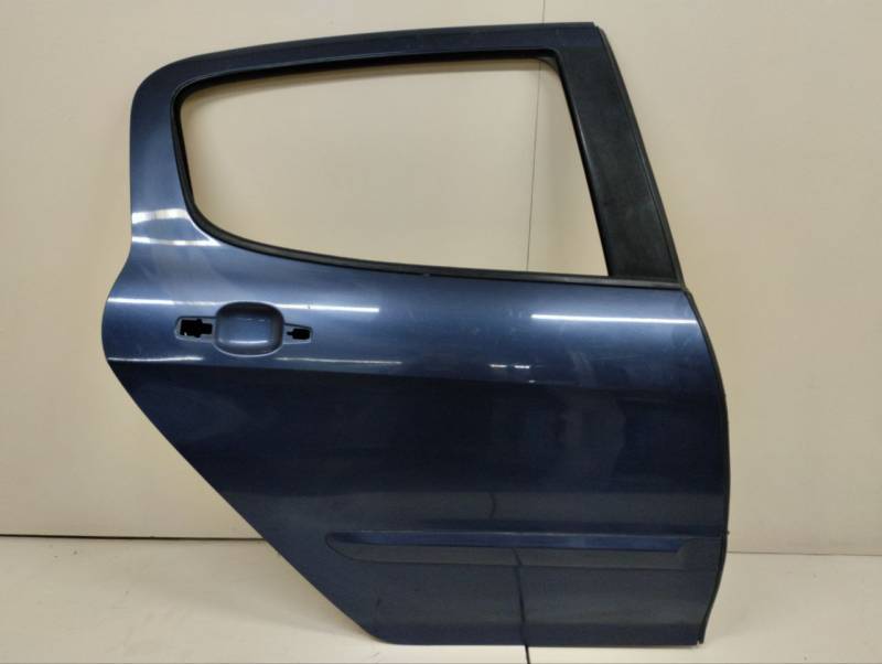 Дверь задняя правая Peugeot 308 2007>