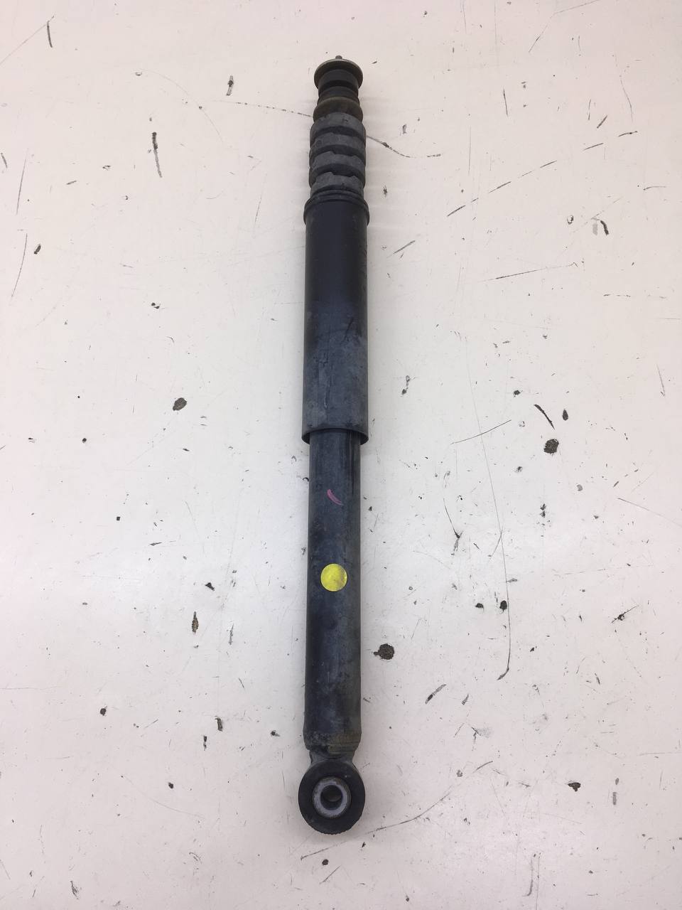 Амортизатор задний Renault Logan (2) 2014>