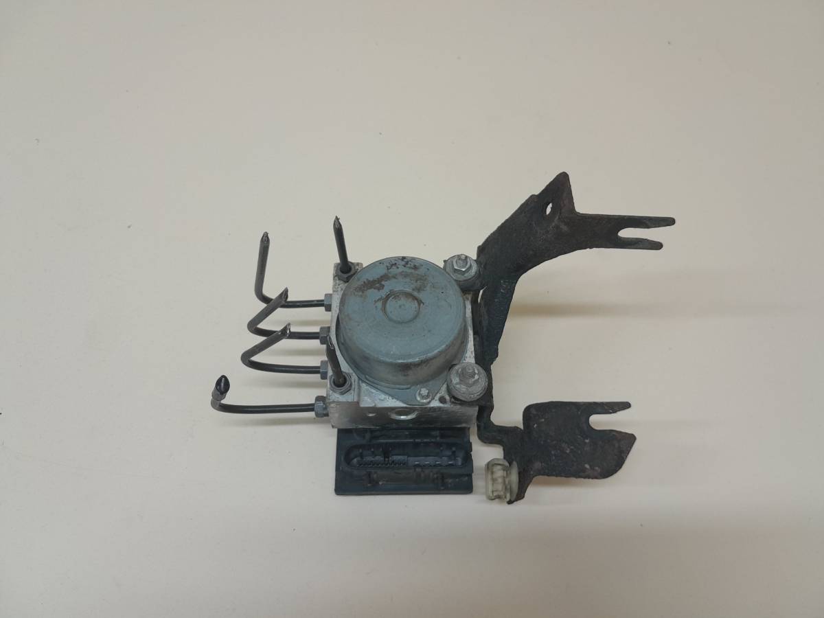 Блок ABS (насос) Nissan Almera 3 (G11, G15) 2012>