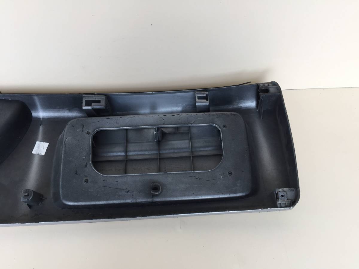 Накладка крышки багажника Honda CR-V 2002-2006