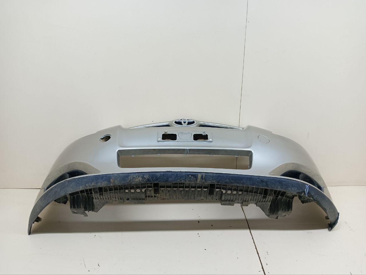 Бампер передний Toyota Auris (E150) 2006-2012 Бампер передний Toyota Auris (E150) 2006-2012
