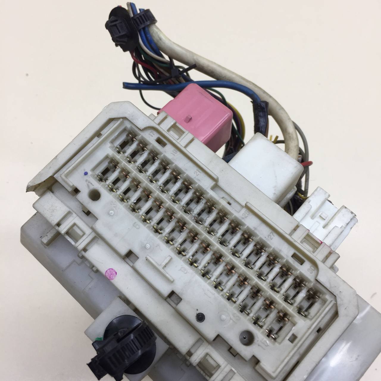Блок предохранителей Toyota Corolla E150 2006-2013 Блок предохранителей Toyota Corolla E150 2006-2013