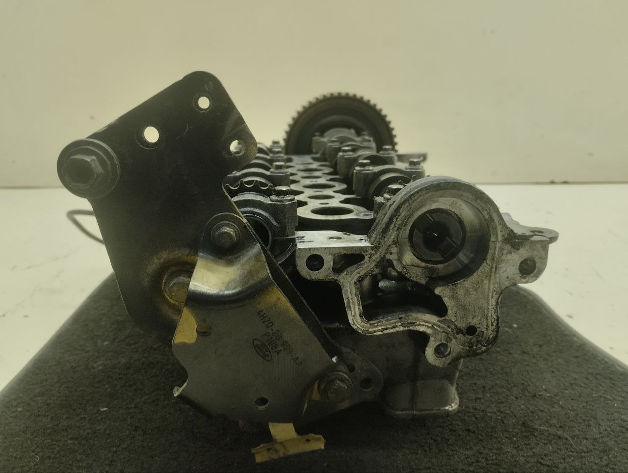 Головка блока цилиндров Land Rover Discovery 3 (L319) 2004-2009 Головка блока цилиндров Land Rover Discovery 3 (L319) 2004-2009