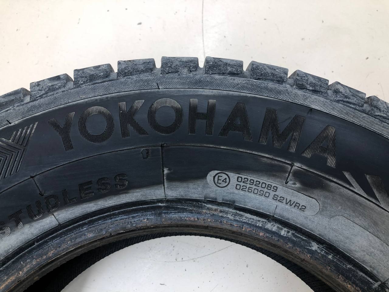 Шины R15 Зимние шипованные Yokohama Ice Guard G075