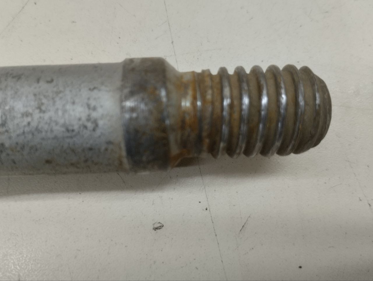 Крюк буксировочный Skoda Octavia (A5 1Z-) 2004-2013 Крюк буксировочный Skoda Octavia (A5 1Z-) 2004-2013