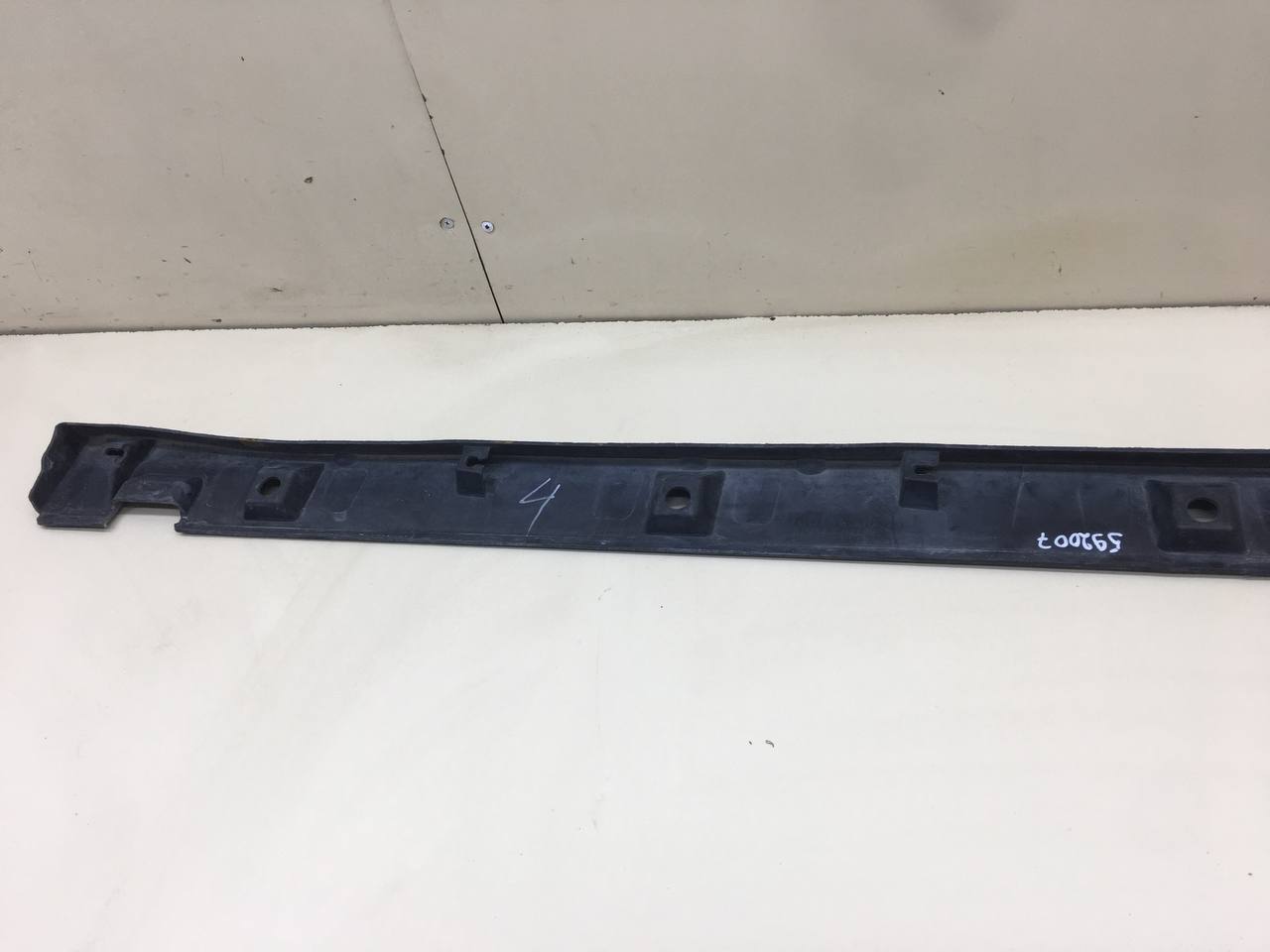 Накладка на порог (наружная) Suzuki Grand Vitara 2005-2015