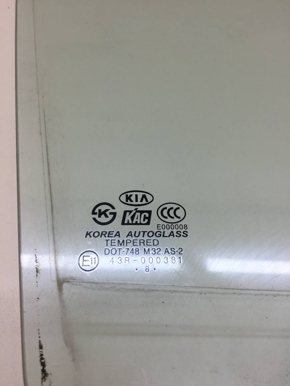 Стекло двери передней правой Kia Picanto (BA) 2005-2011