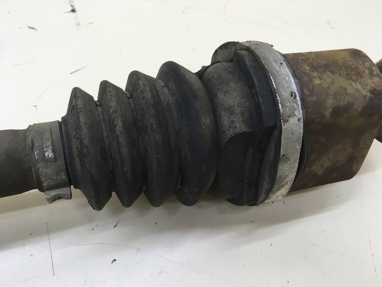 Полуось передняя правая Nissan Almera 3 (G11, G15) 2012> Полуось передняя правая Nissan Almera 3 (G11, G15) 2012>