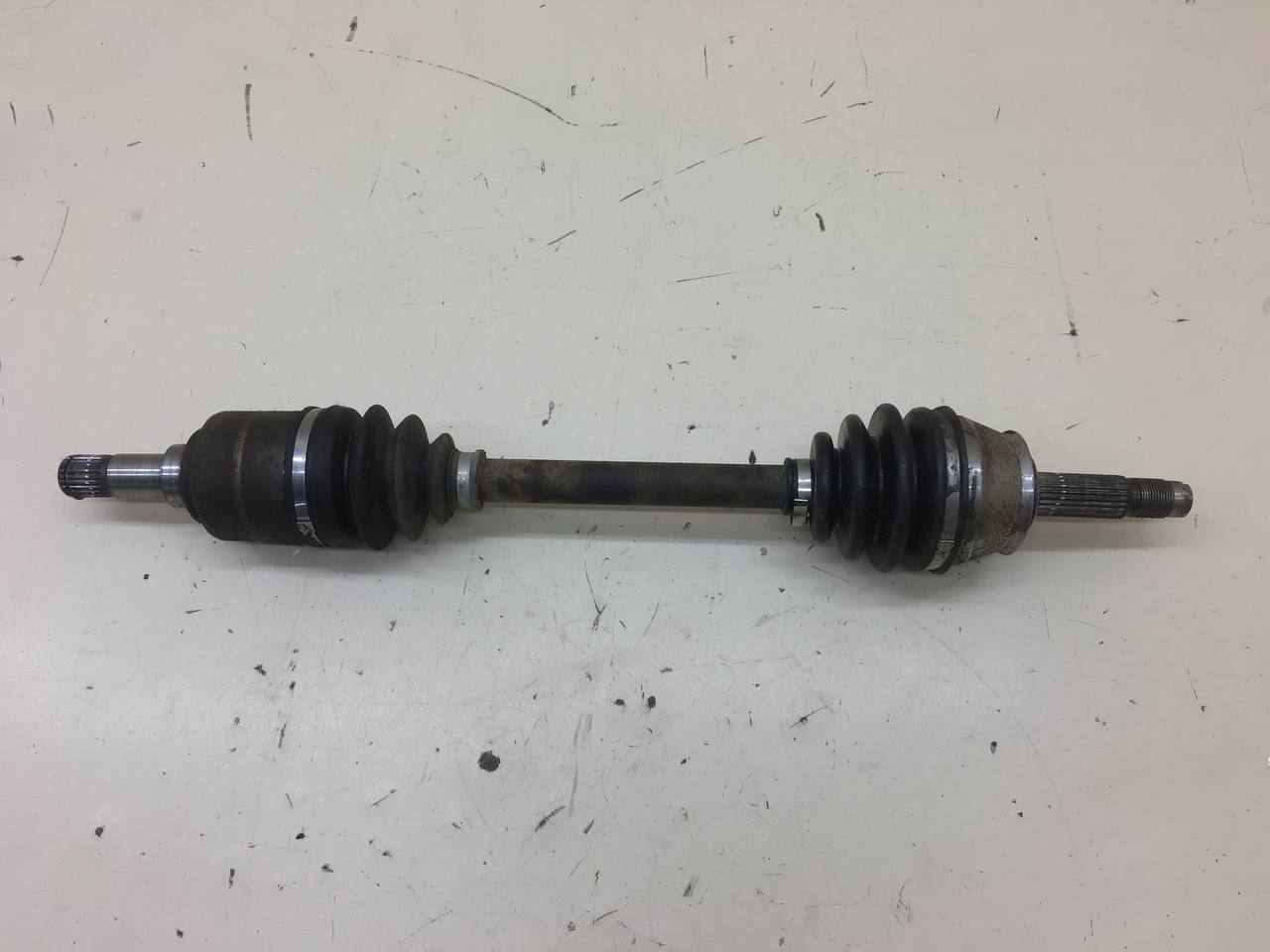 Полуось передняя левая Fiat Albea 2002-2012