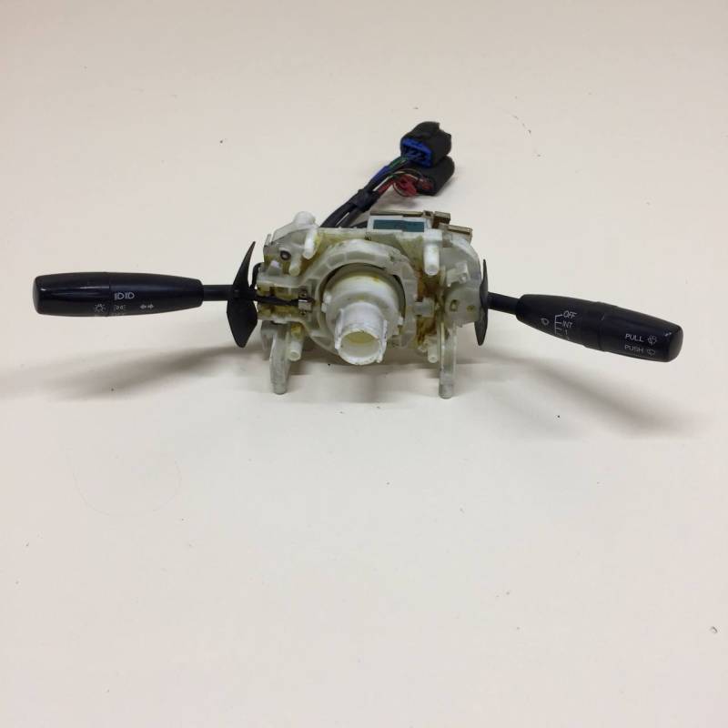 Переключатель подрулевой в сборе Kia Spectra (SD) 2004-2011 Переключатель подрулевой в сборе Kia Spectra (SD) 2004-2011