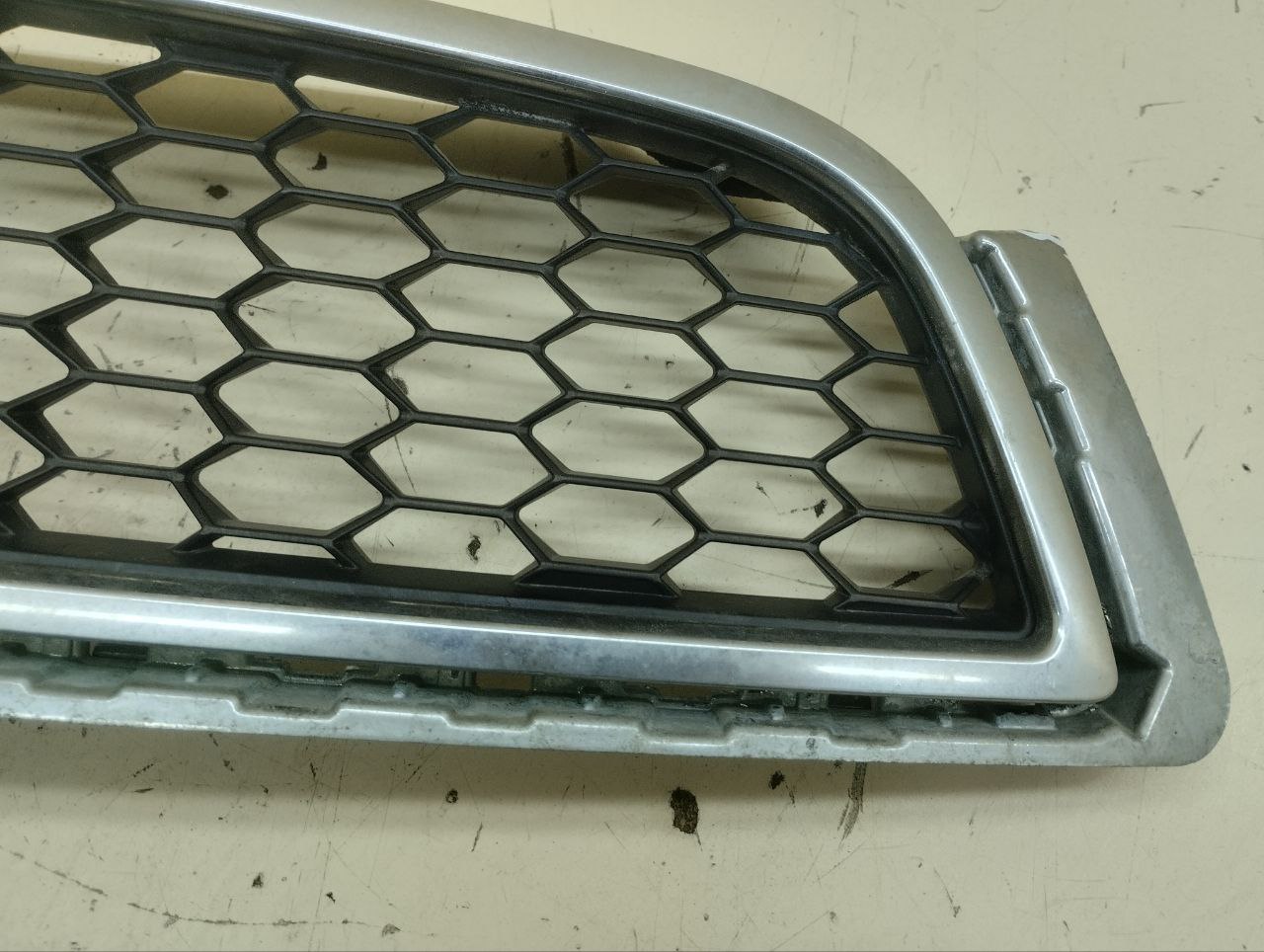 Решетка радиатора Chevrolet Captiva (C140) 2011-2016 Решетка радиатора Chevrolet Captiva (C140) 2011-2016