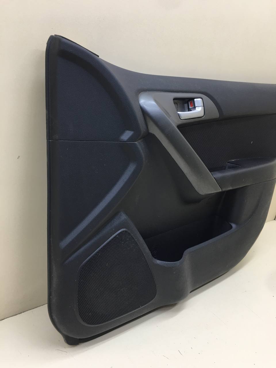 Обшивка двери передней правой Kia Cerato (TD) 2009-2013