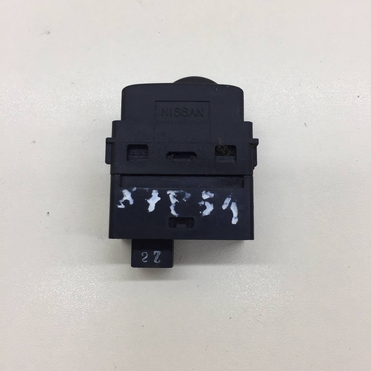 Кнопка корректора фар Nissan Juke (YF15) 2011-2020
