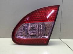 Фонарь задний внутренний правый Toyota Corolla Altis 2000-2008