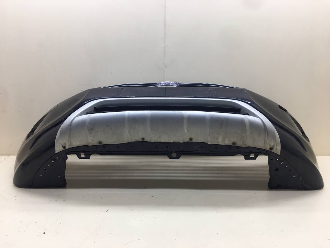 Бампер передний Volvo XC60 2008-2017 Бампер передний Volvo XC60 2008-2017