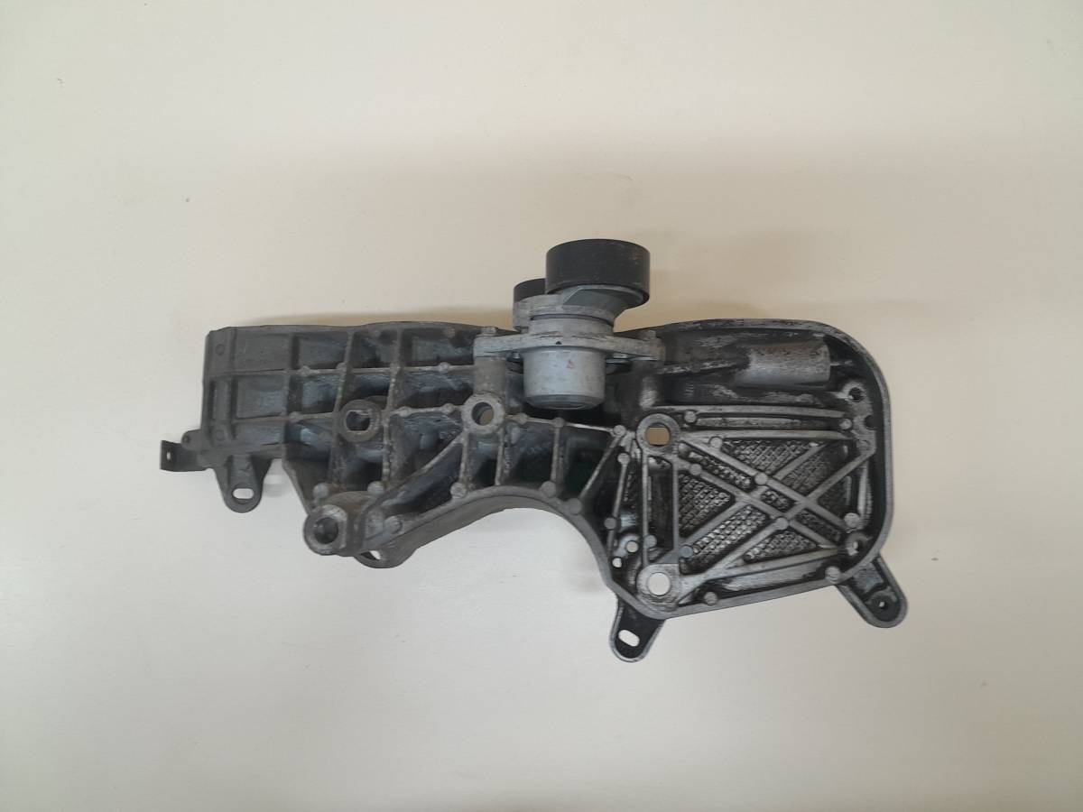 Кронштейн генератора Nissan Almera 3 (G11, G15) 2012> Кронштейн генератора Nissan Almera 3 (G11, G15) 2012>