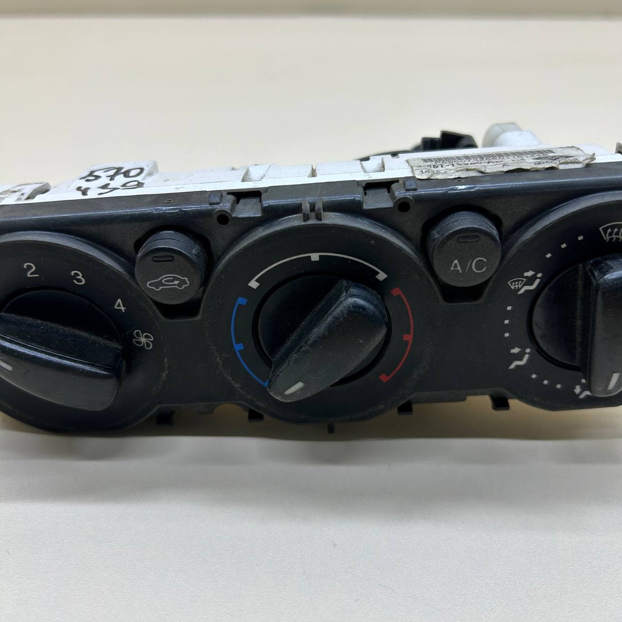 Блок управления отопителем Ford Focus 2 (DA) 2005-2008