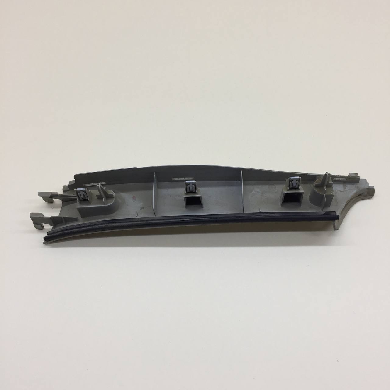 Обшивка стойки Ford Focus 2 (DA) 2005-2008