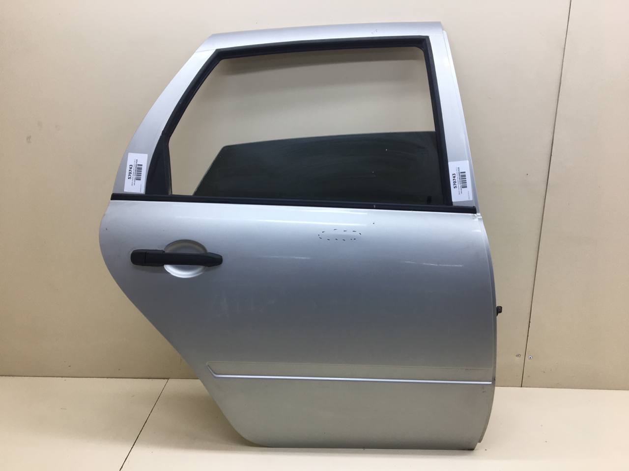 Дверь задняя правая Lada Granta 2011>