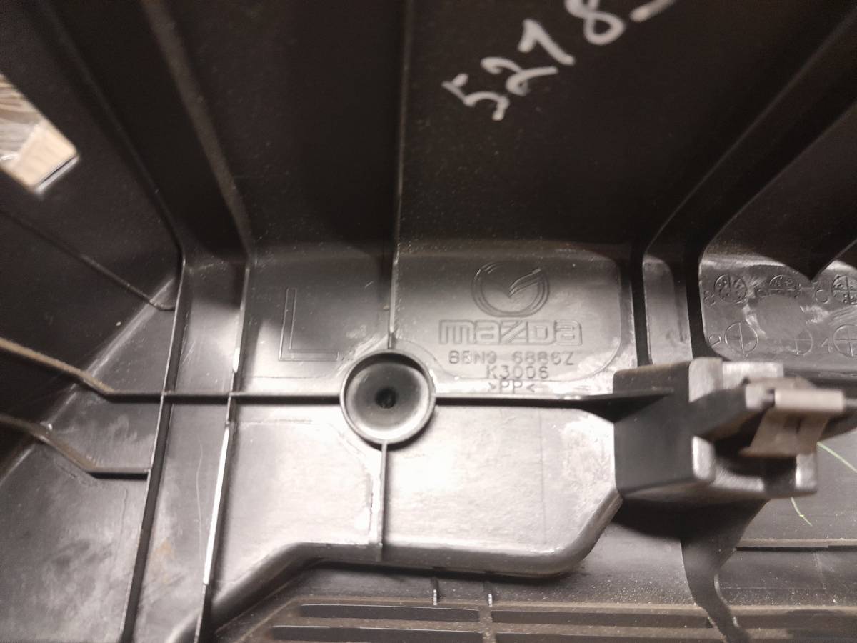 Держатель задней полки Mazda Mazda 3 (BL) 2009-2013