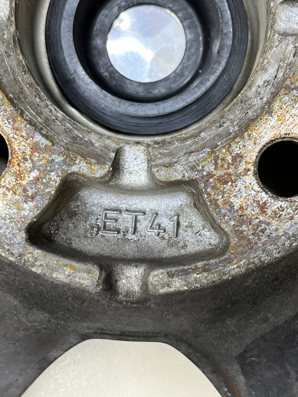 Диски к-кт R17 Литые