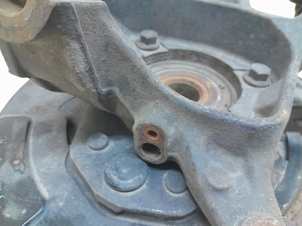 Кулак поворотный задний левый Subaru Outback (BR/B14) 2019-2014 Кулак поворотный задний левый Subaru Outback (BR/B14) 2019-2014