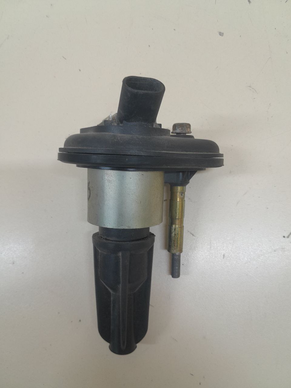 Катушка зажигания Chevrolet Trail Blazer (GMT360) 2001-2010 Катушка зажигания Chevrolet Trail Blazer (GMT360) 2001-2010