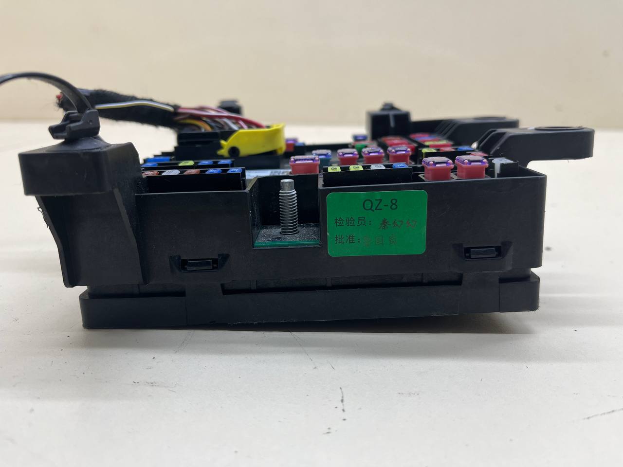 Блок предохранителей EXEED RX 2022>