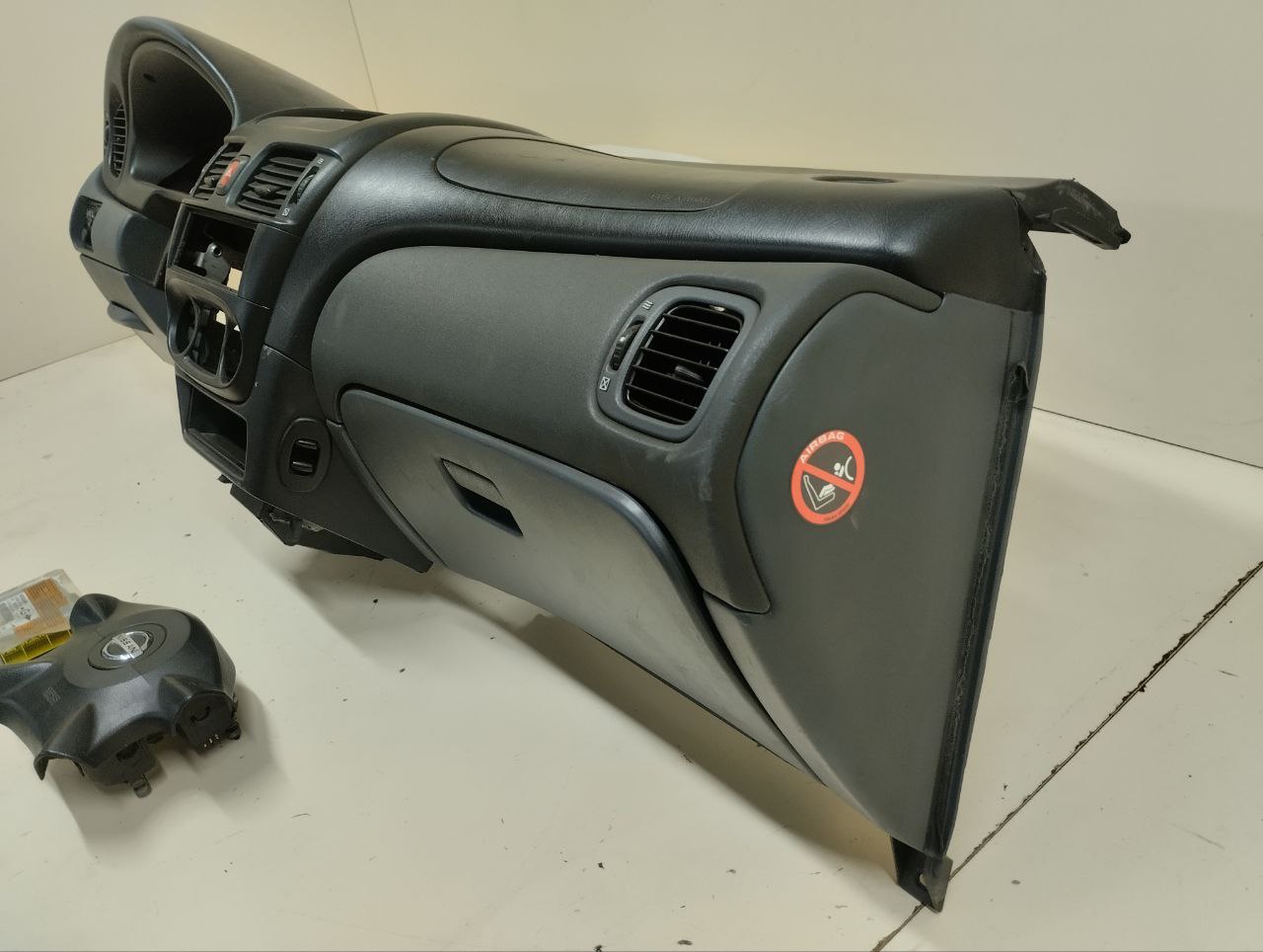 Подушка безопасности (комплект) Nissan Almera (N16) 2000-2006 Подушка безопасности (комплект) Nissan Almera (N16) 2000-2006