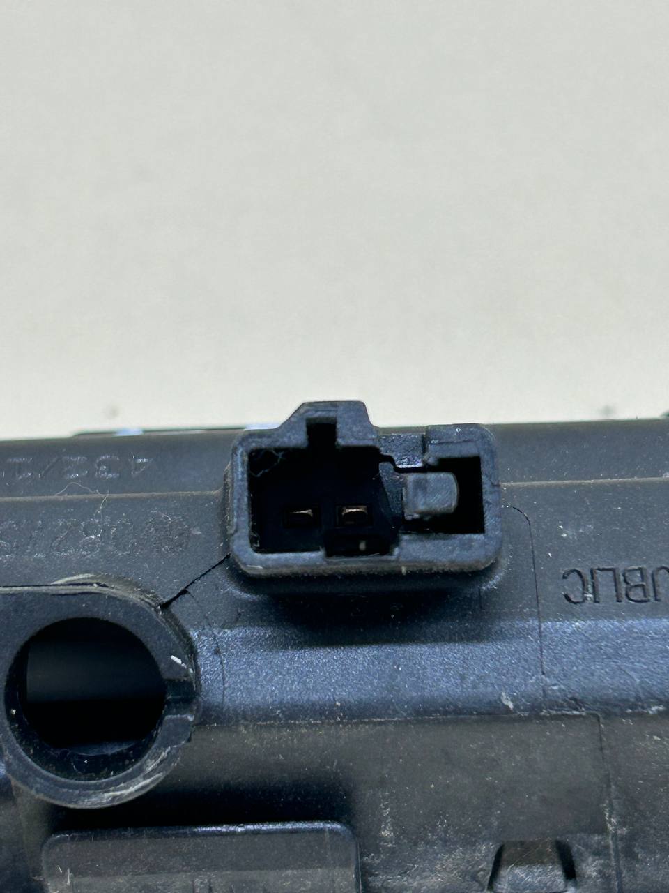 Кнопка открывания багажника Volkswagen Polo (MK5) 2011-2020