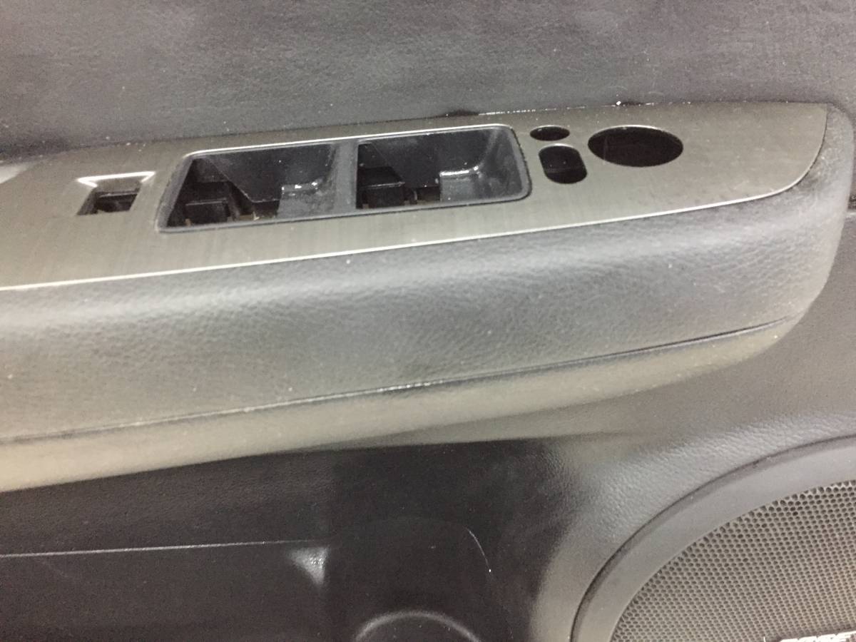 Обшивка двери передней левой Mazda Mazda 6 (GH) 2007-2012