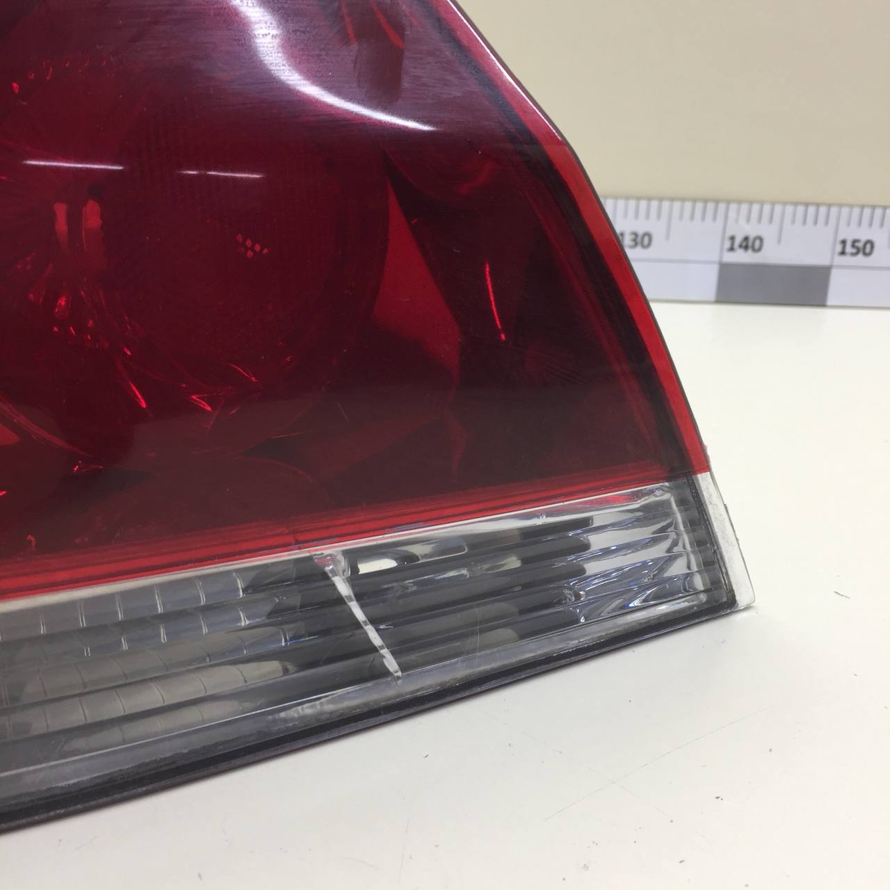 Фонарь задний левый Mitsubishi Lancer 9  (CS/Classic) 2000-2011