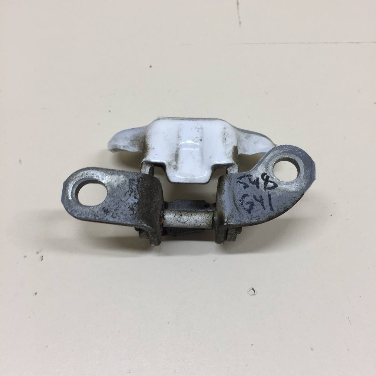 Петля двери задней правой верхняя Toyota Corolla E150 2006-2013 Петля двери задней правой верхняя Toyota Corolla E150 2006-2013