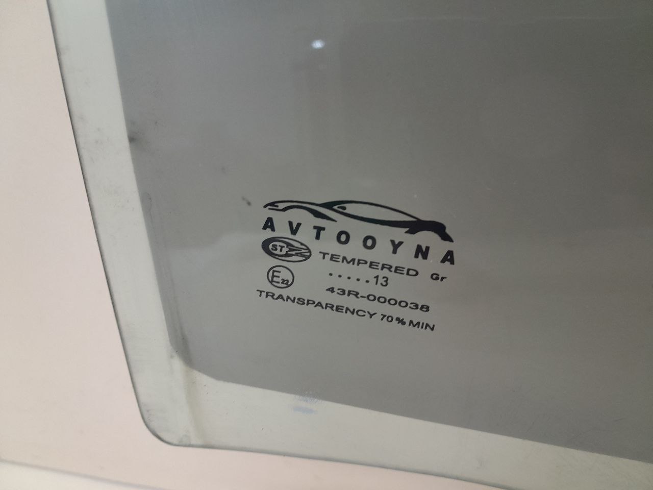 Стекло двери передней правой Chevrolet Cobalt (T250) 2011-2015