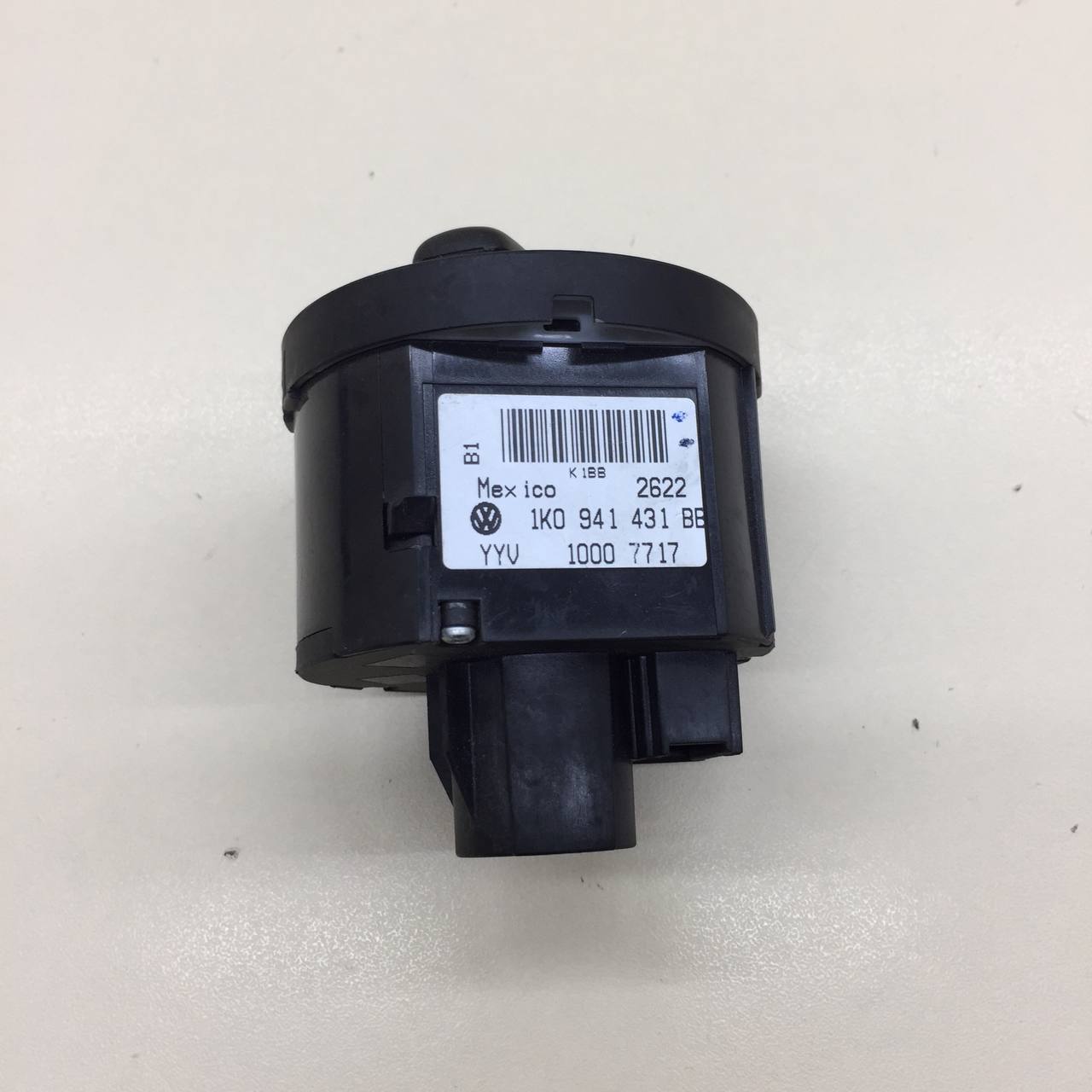 Переключатель света фар Volkswagen Golf 5 (1K) 2003-2009 Переключатель света фар Volkswagen Golf 5 (1K) 2003-2009