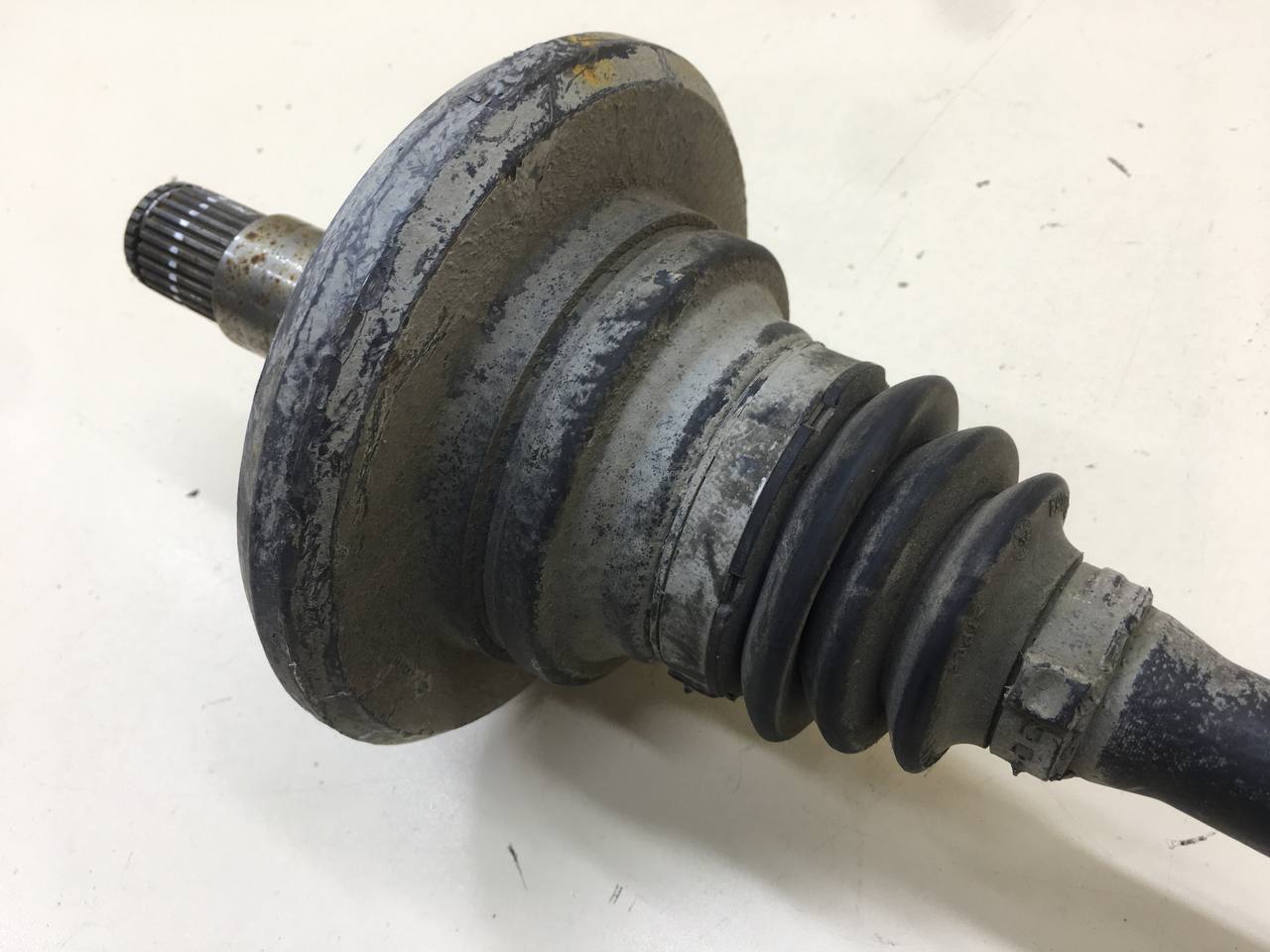 Полуось задняя Mercedes-Benz C-Class (W205) 2014>