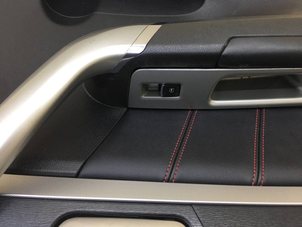 Обшивка двери задней левой Haval H6 2014-2020