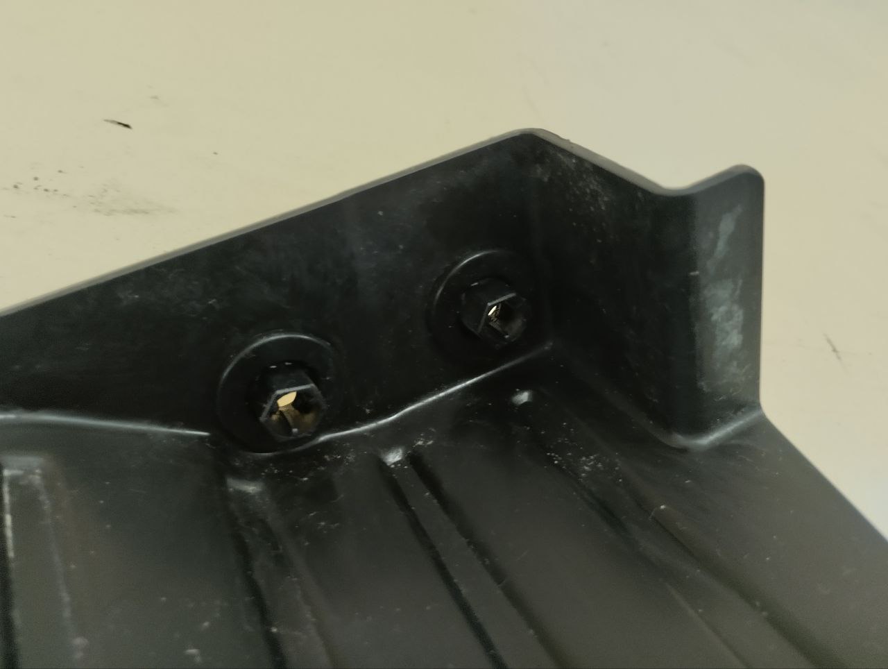 Накладка заднего бампера левая Kia Xceed 2019-2023