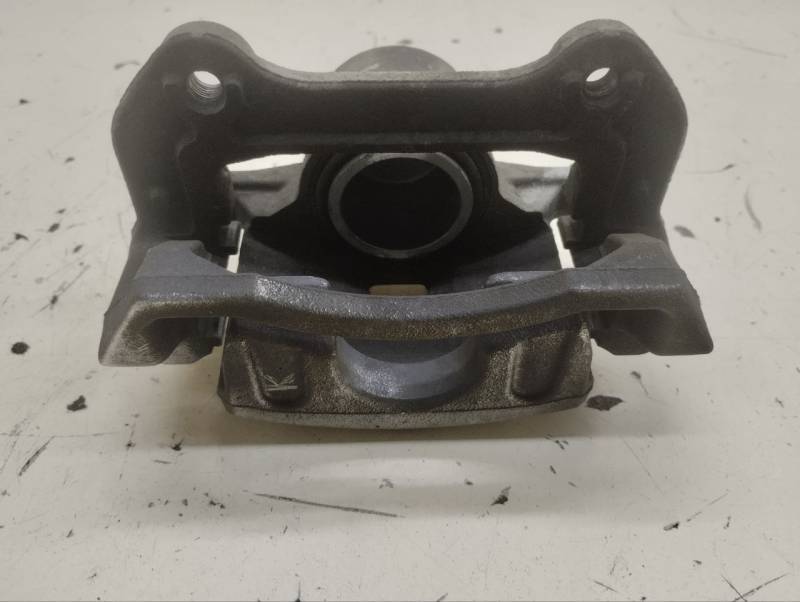 Суппорт передний левый Hyundai Tucson (TL) 2015-2021