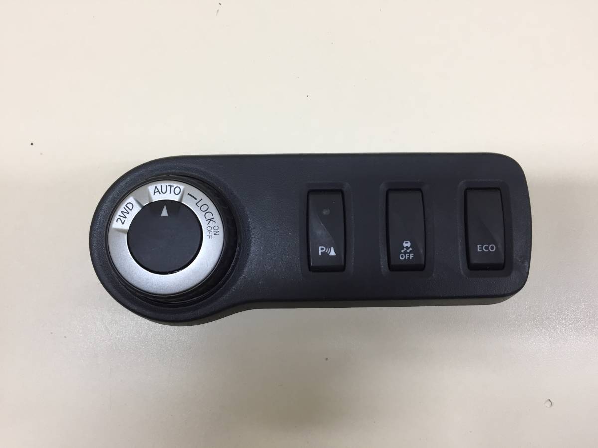 Блок кнопок Nissan Terrano (D10) 2014>