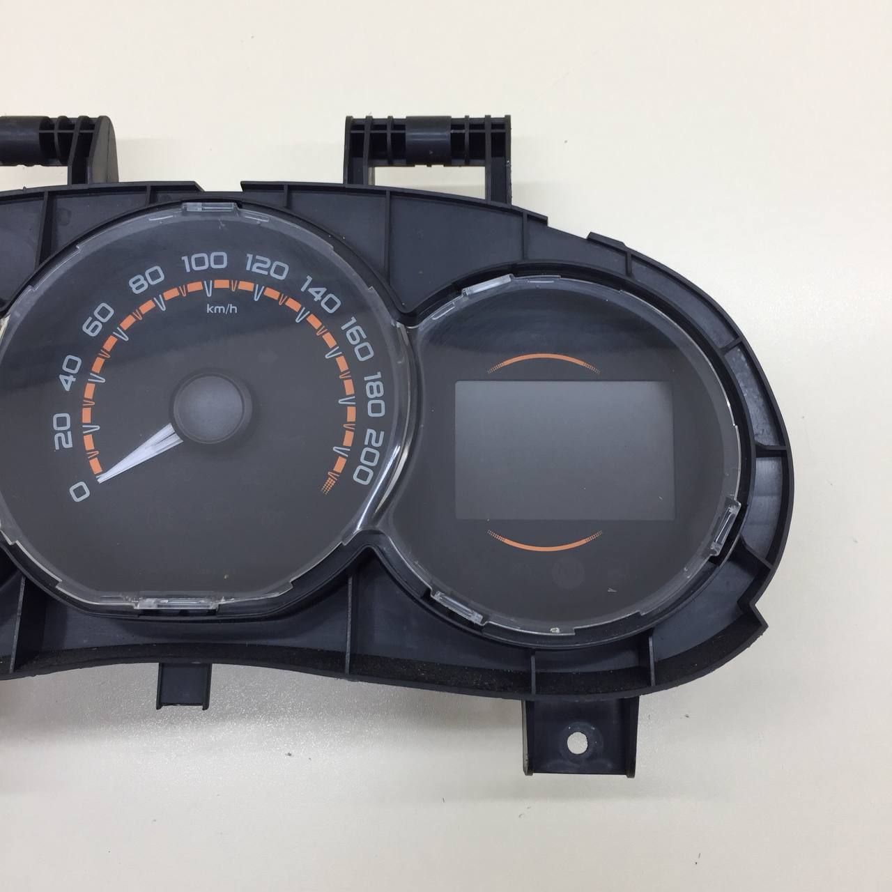 Панель приборов Lada X-RAY 2016>