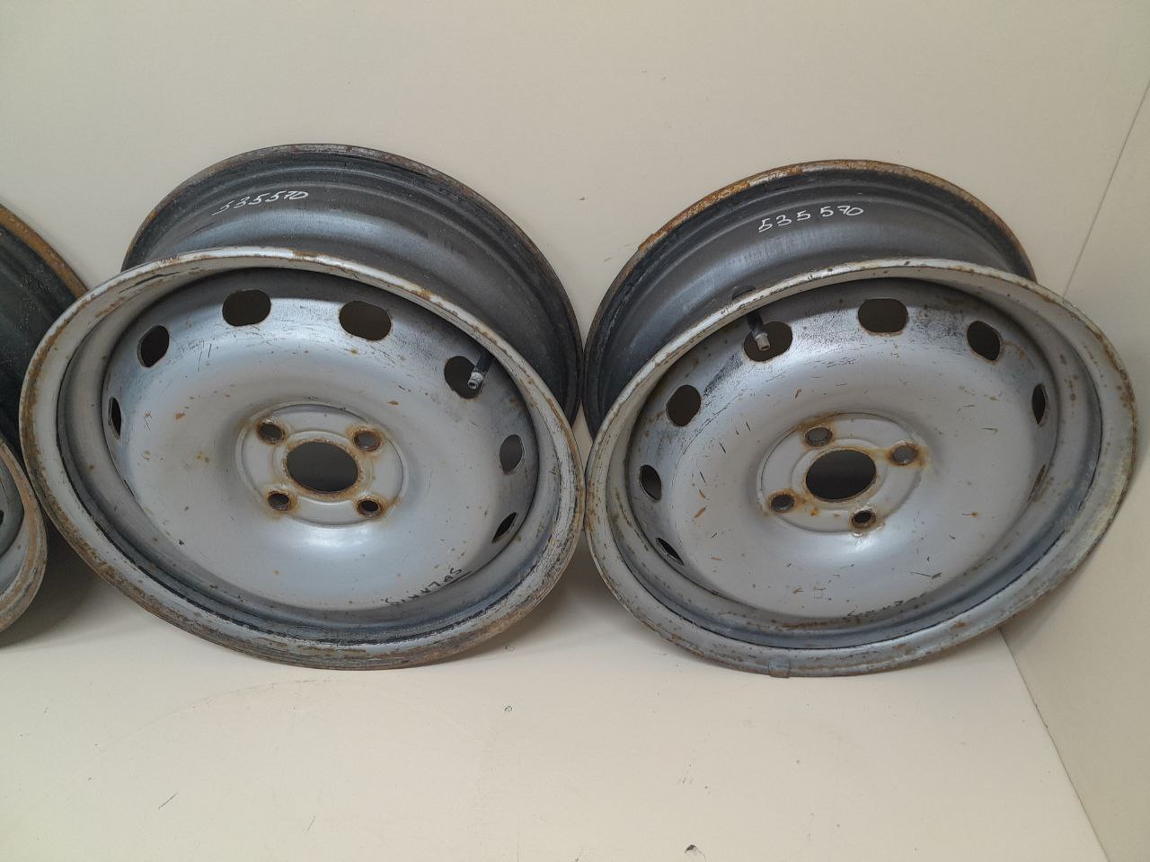 Диски к-кт R15 Штампованные