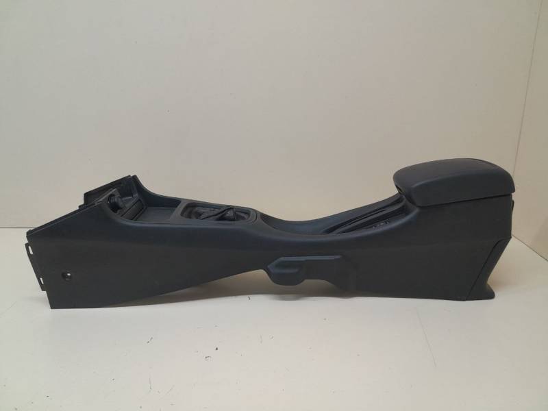 Консоль центральная Nissan Almera (N16) 2000-2006 Консоль центральная Nissan Almera (N16) 2000-2006