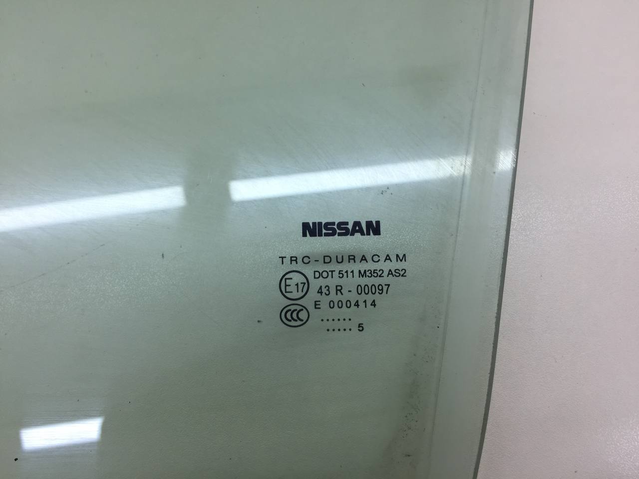 Стекло двери передней левой Nissan Almera 3 (G11, G15) 2012>