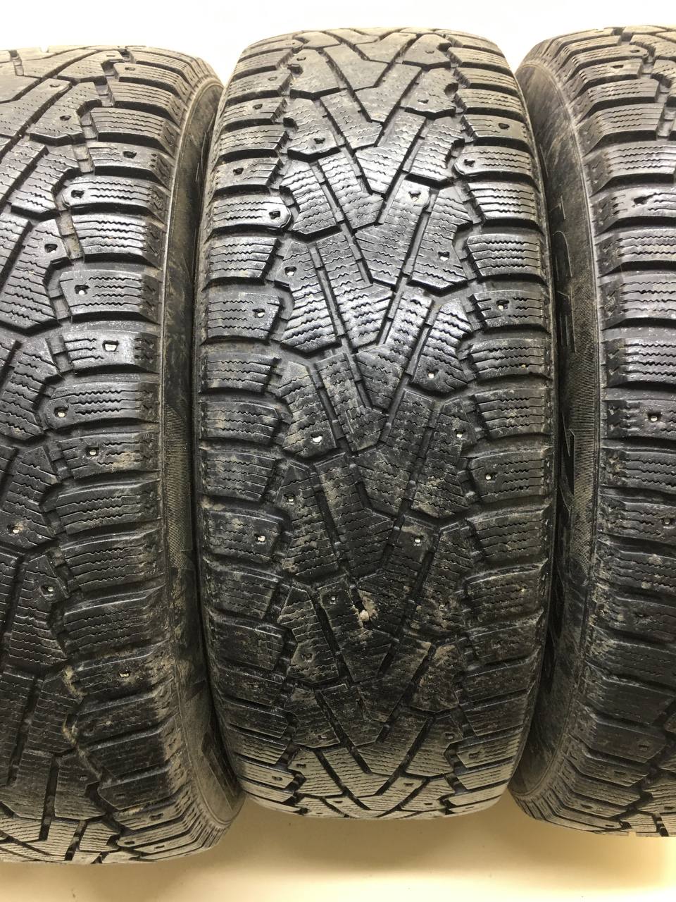 Шины к-кт R17 Зимние шипованные Pirelli ICE zero